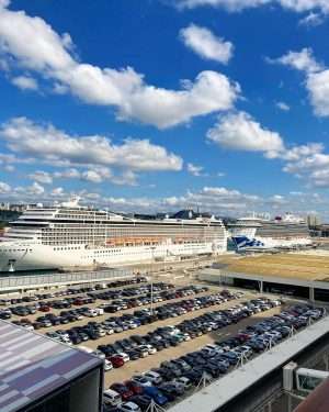 ruise Ship Size Comparison Pros and Cons of Large vs Small - Lucy Williams Global